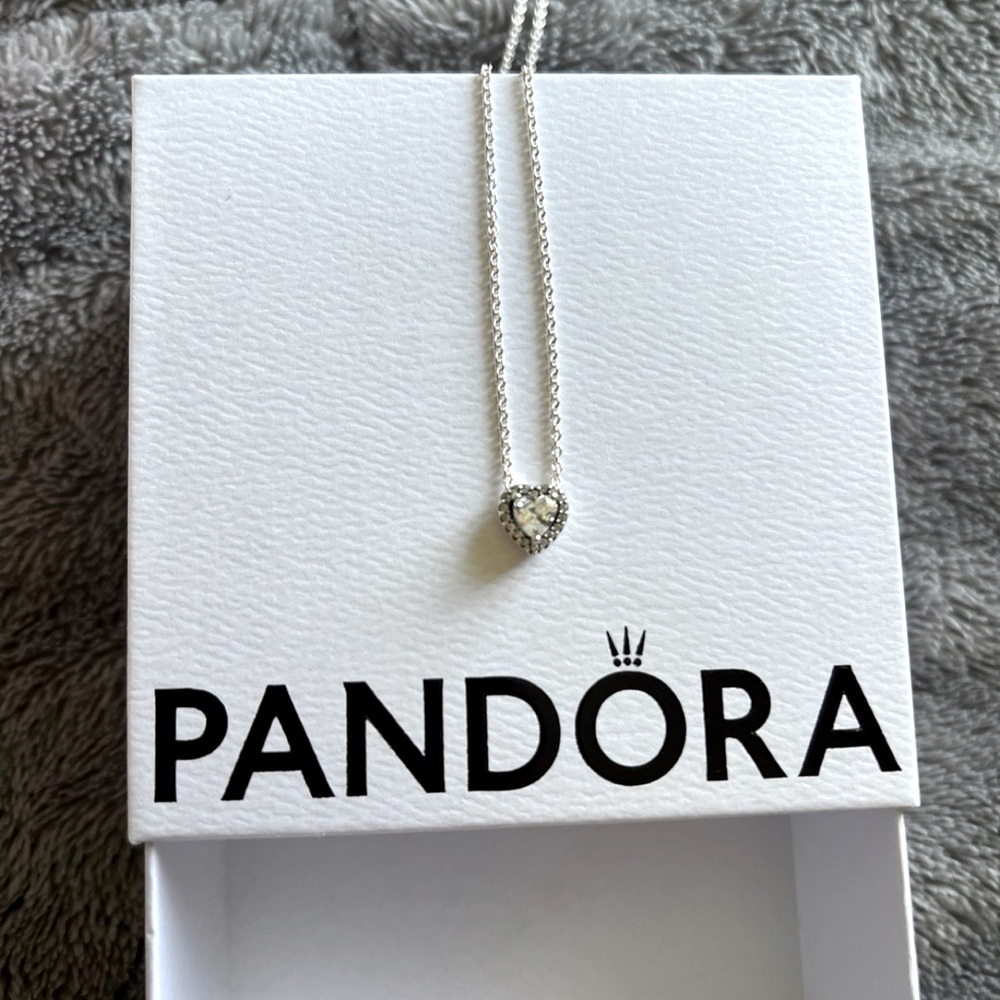 SOLD-Pandora Elevated Heart Necklace